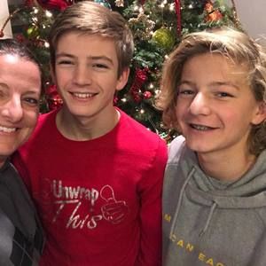 Meet your Posher, Claire